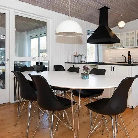 8 Person In Holiday home Ebeltoft